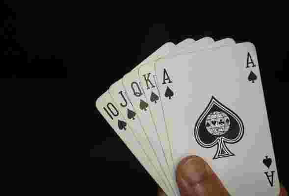 Tatacara Bermain Poker 4 Kartu 